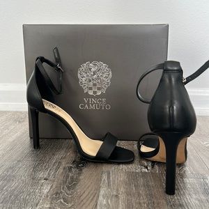 Vince Camuto Lauralie Heel